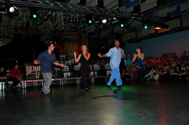 min 2005 11 12 fous swing 269